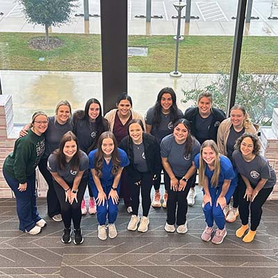 Blinn physical therapist assistant students send holiday cheer to U.S. military service members